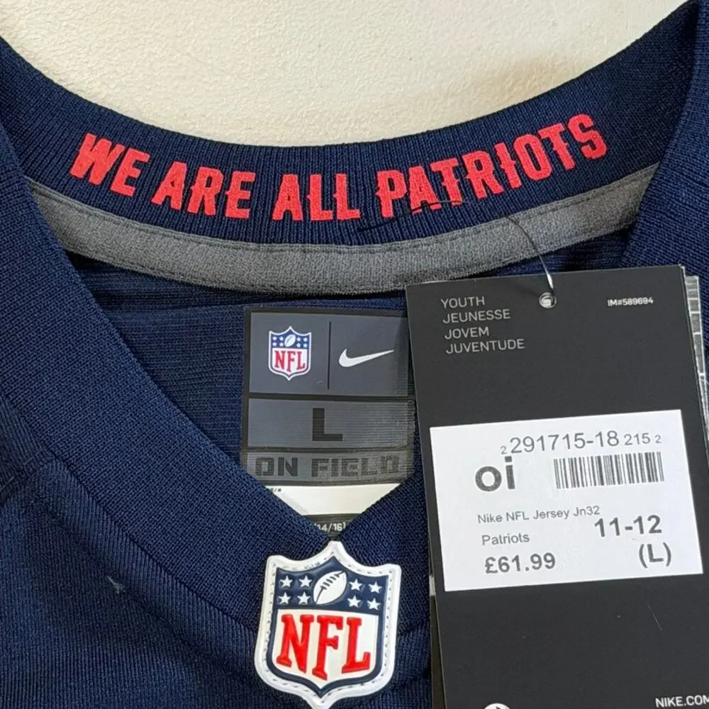 Mac Jones New England Patriots Nike Youth Jersey Large NWT